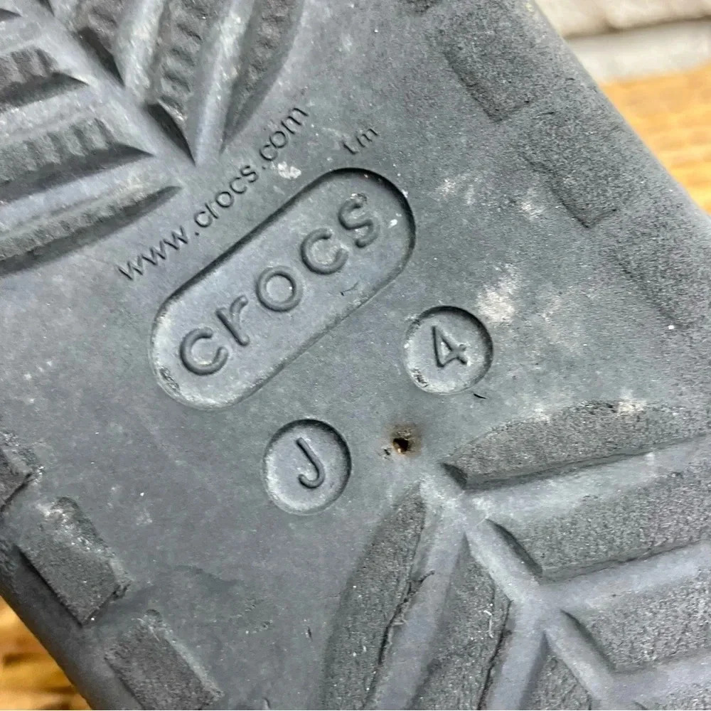 Kids Platform Crocs - Picture 7 of 8